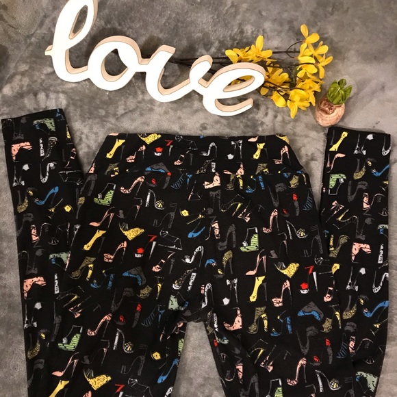 SALE!👠SHOE LOVER-LuLaRoe Leggings & Pink Tunic!💗 - Picture 3 of 8